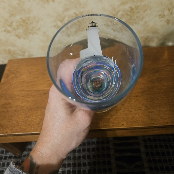 Hand Painted Lighthouse Wine Glass - Picture 4 of 5